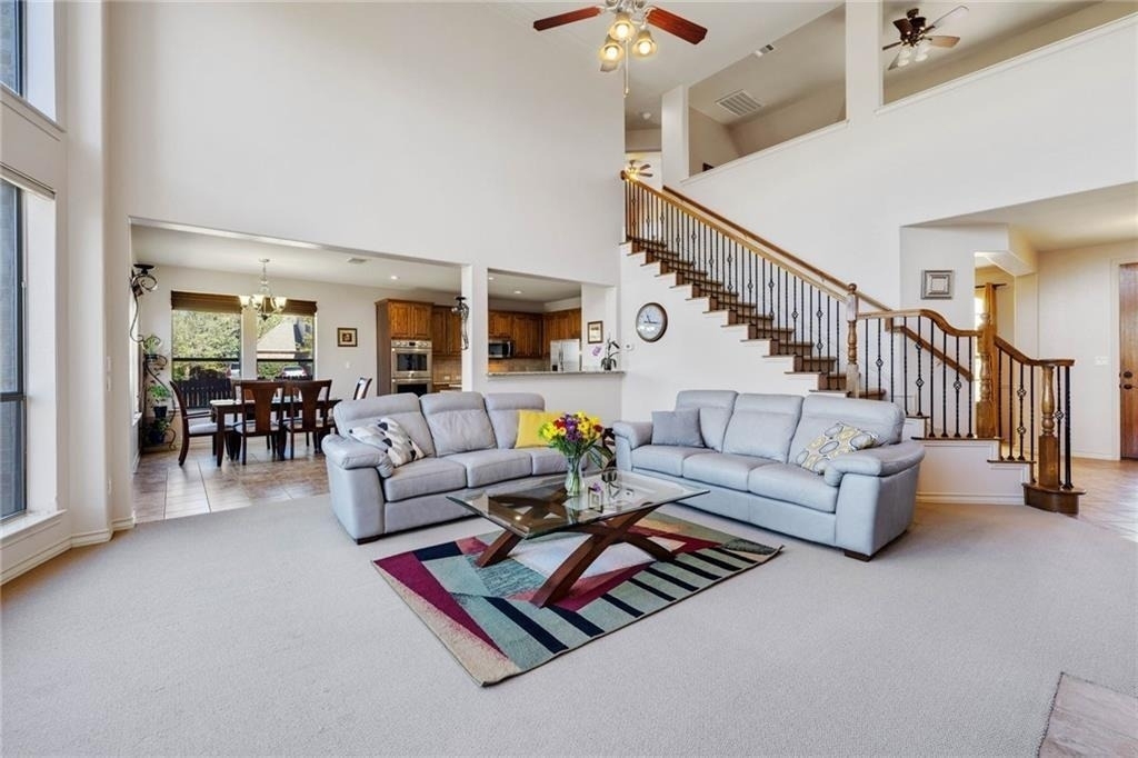 601 Riley Trl - Photo 2