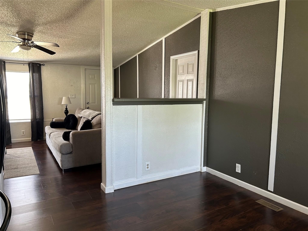 3234 Cantabrian Dr - Photo 2