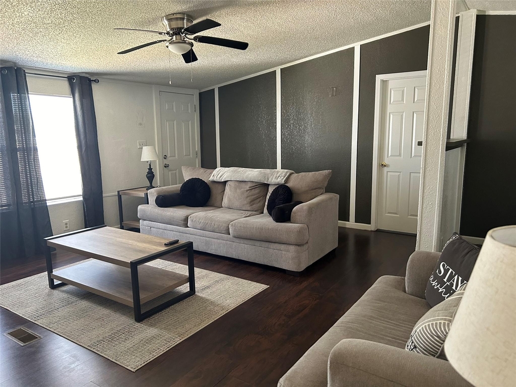 3234 Cantabrian Dr - Photo 1