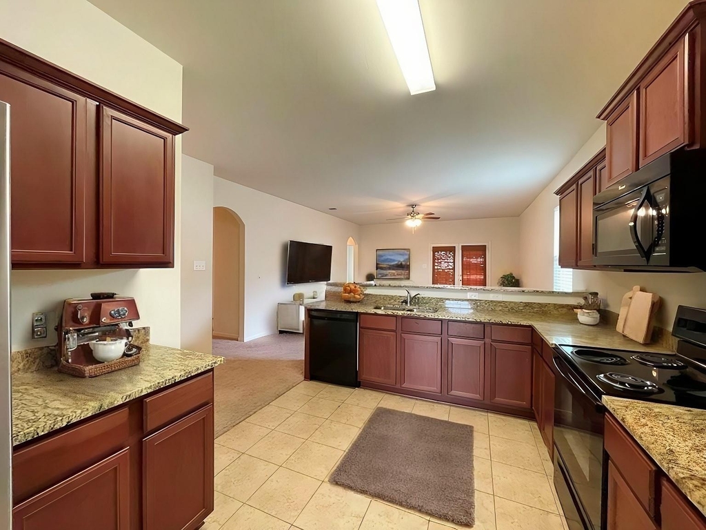 408 Farmer Ln - Photo 11