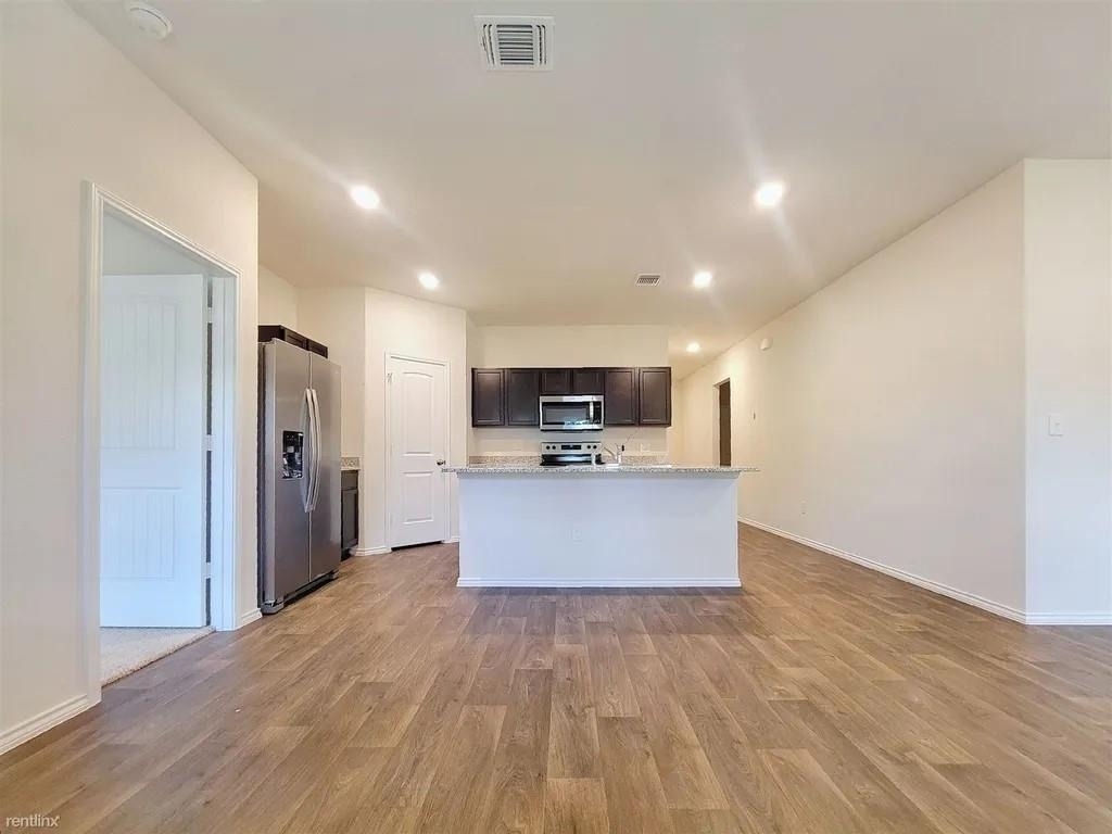 14504 Fitzgibbon Dr - Photo 6