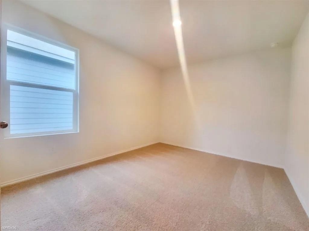 14504 Fitzgibbon Dr - Photo 8