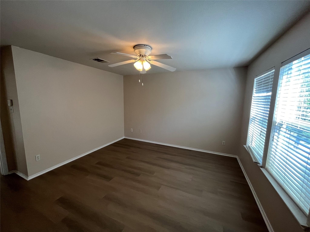 513 Crater Lake Dr - Photo 24