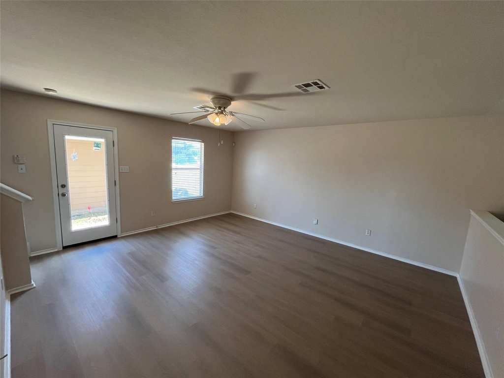 513 Crater Lake Dr - Photo 9