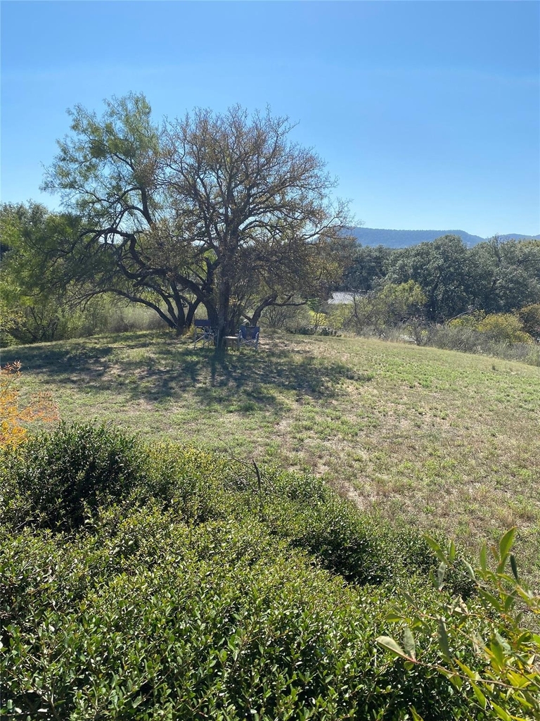 209 Crest Dr - Photo 4