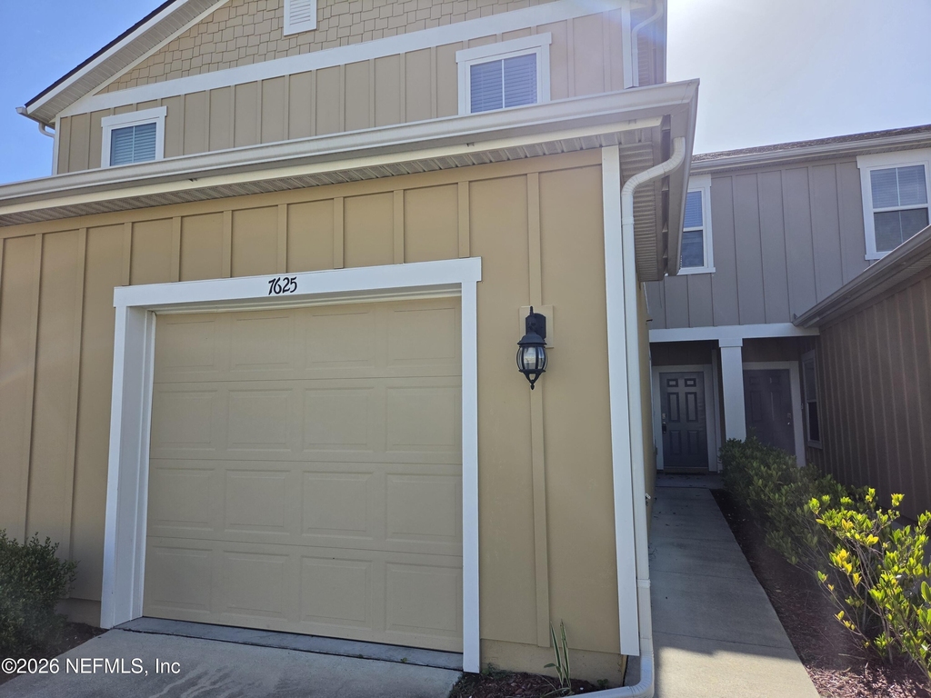 7625 Legacy Trail - Photo 2