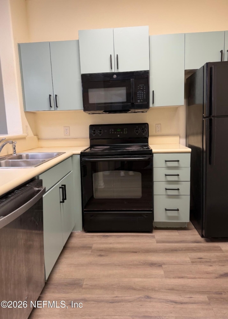 8290 Gate Parkway - Photo 9