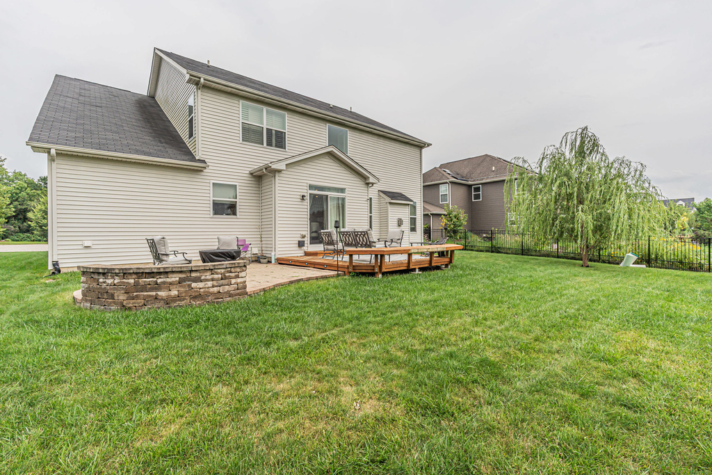 16w674 Hawthorne Court - Photo 24