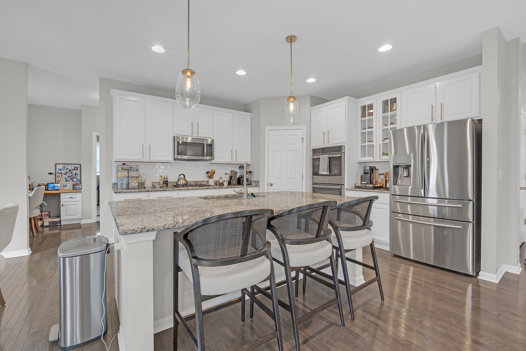 16w674 Hawthorne Court - Photo 7