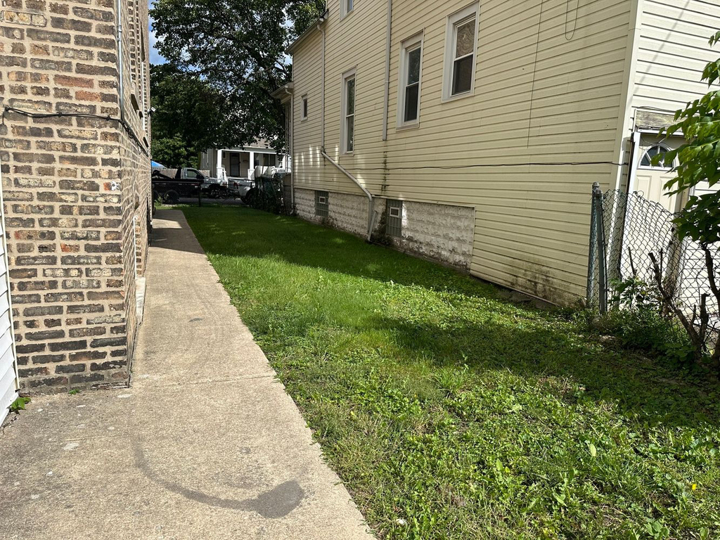 11320 S Edbrooke Avenue - Photo 15