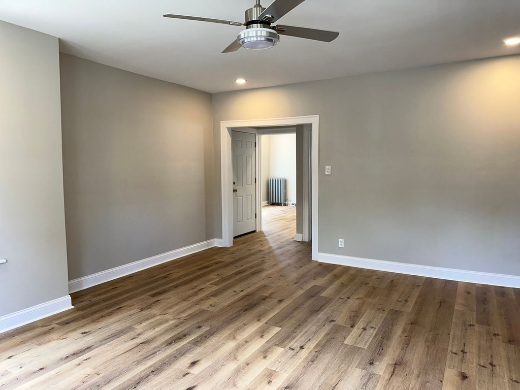 11320 S Edbrooke Avenue - Photo 8
