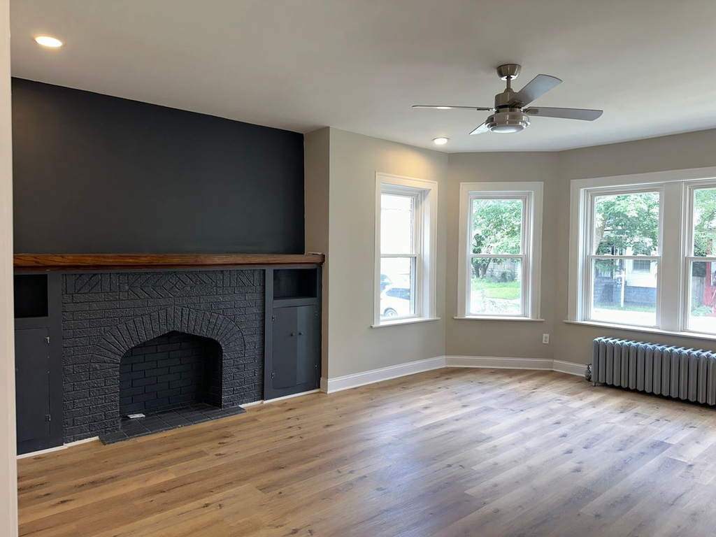 11320 S Edbrooke Avenue - Photo 1