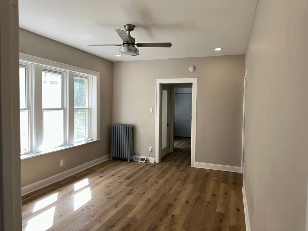 11320 S Edbrooke Avenue - Photo 4