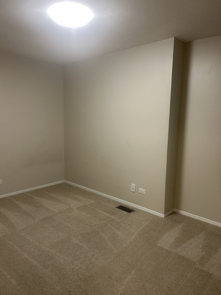 2464 Devonshire Court - Photo 7