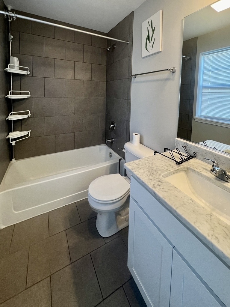 828 Center Street - Photo 17