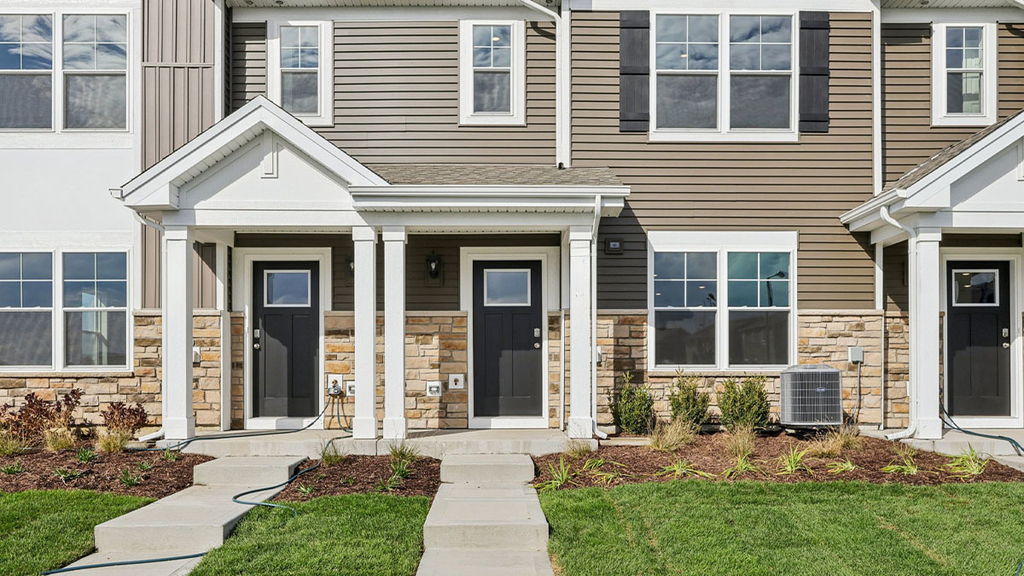 3161 Grande Trail - Photo 0