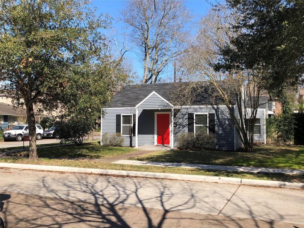 4236 Ruskin Street - Photo 0