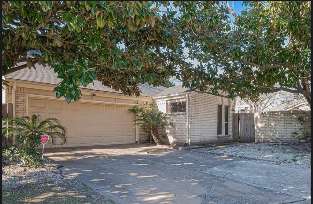 8706 Belle Glen Drive - Photo 0
