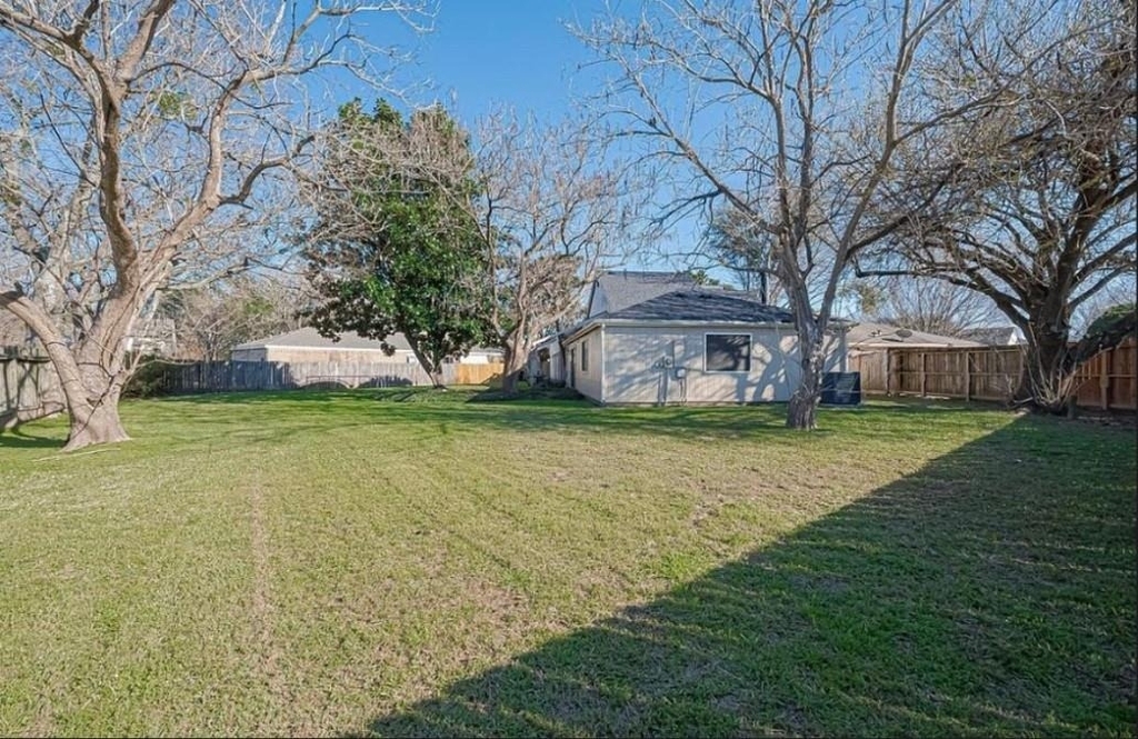 8706 Belle Glen Drive - Photo 8