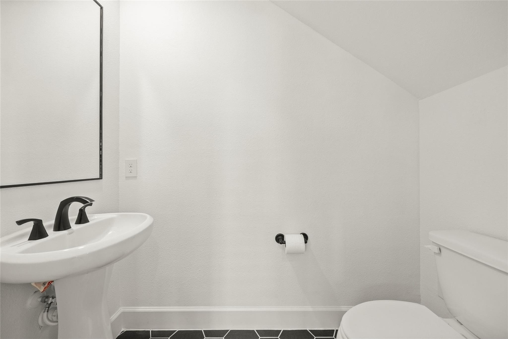 946 Judiway Street - Photo 14