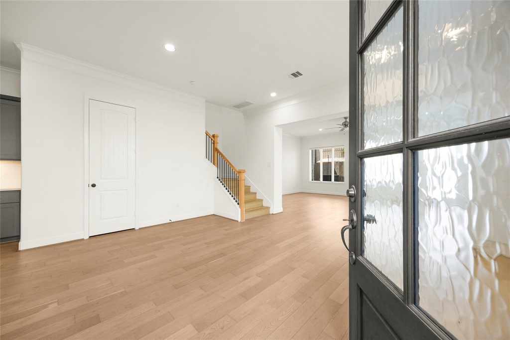 946 Judiway Street - Photo 2