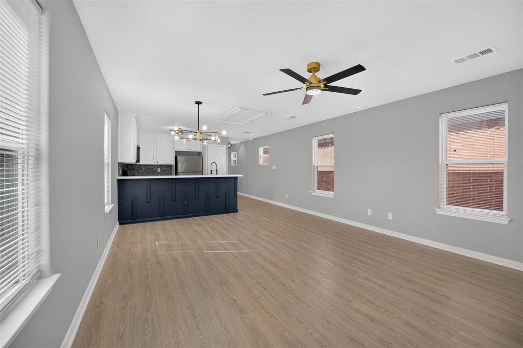 2917 Avenue M - Photo 31