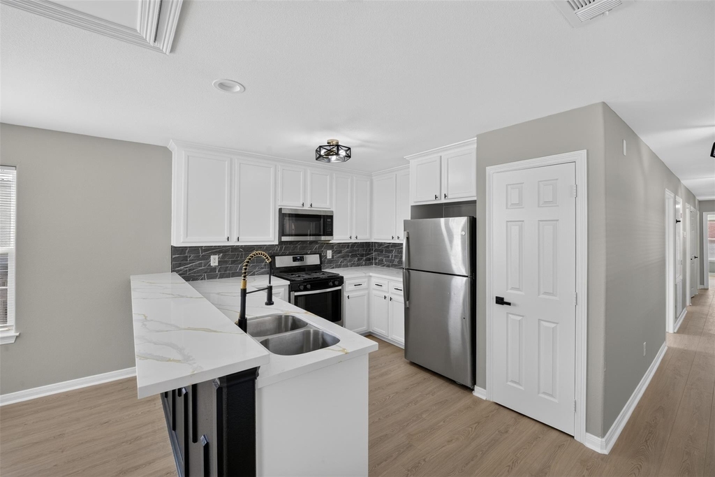 2917 Avenue M - Photo 24