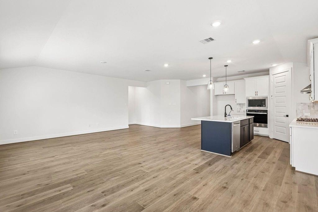2814 Clapbread Lane - Photo 5