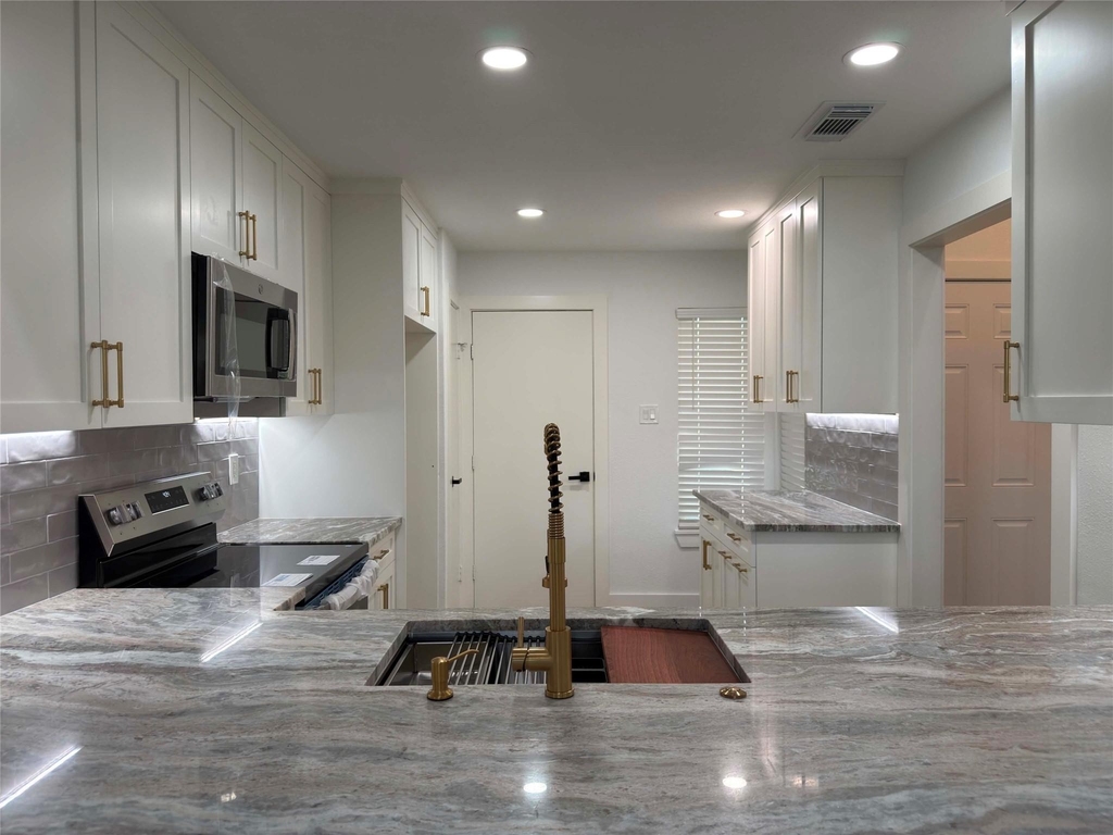 21530 Fir Creek Lane - Photo 1