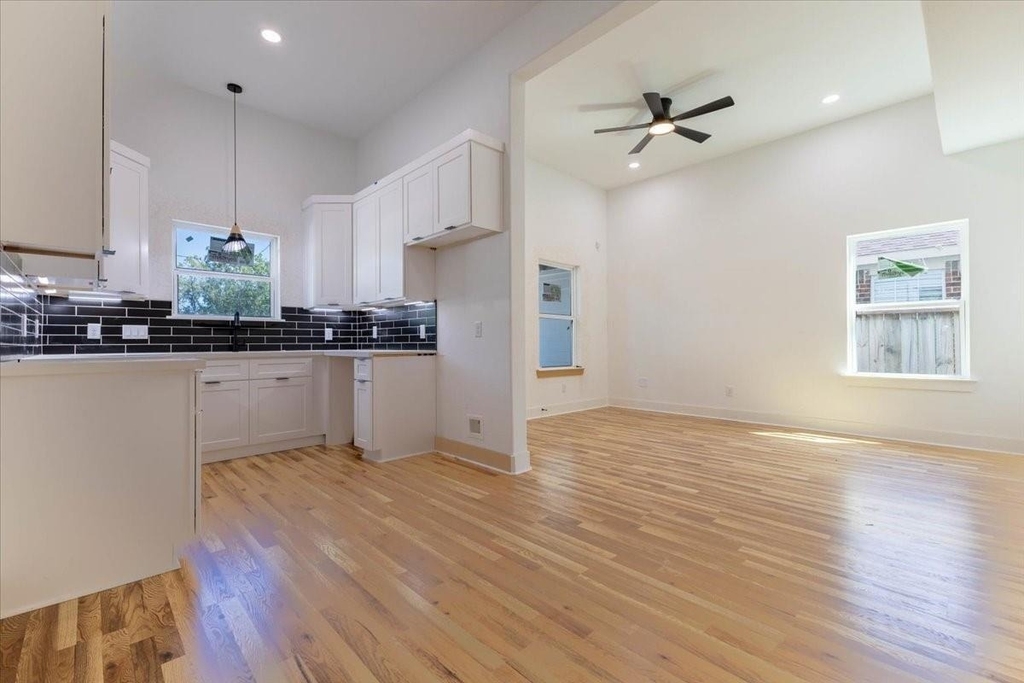 408 Armstrong Street - Photo 1