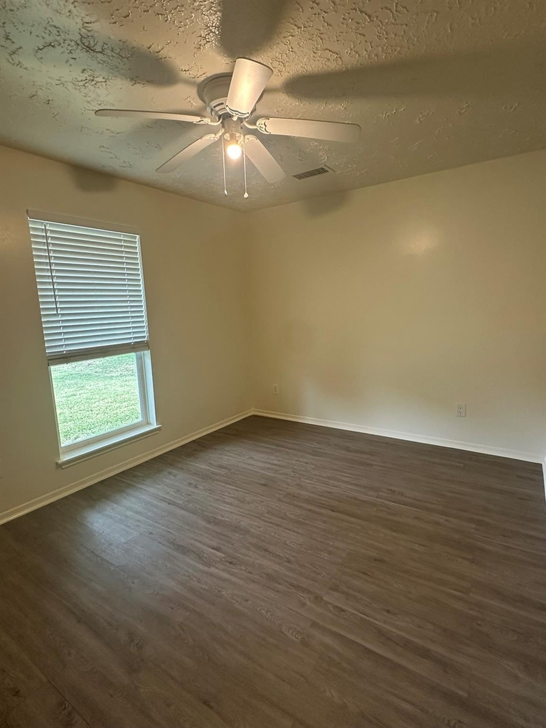11719 Scottsdale Drive - Photo 10