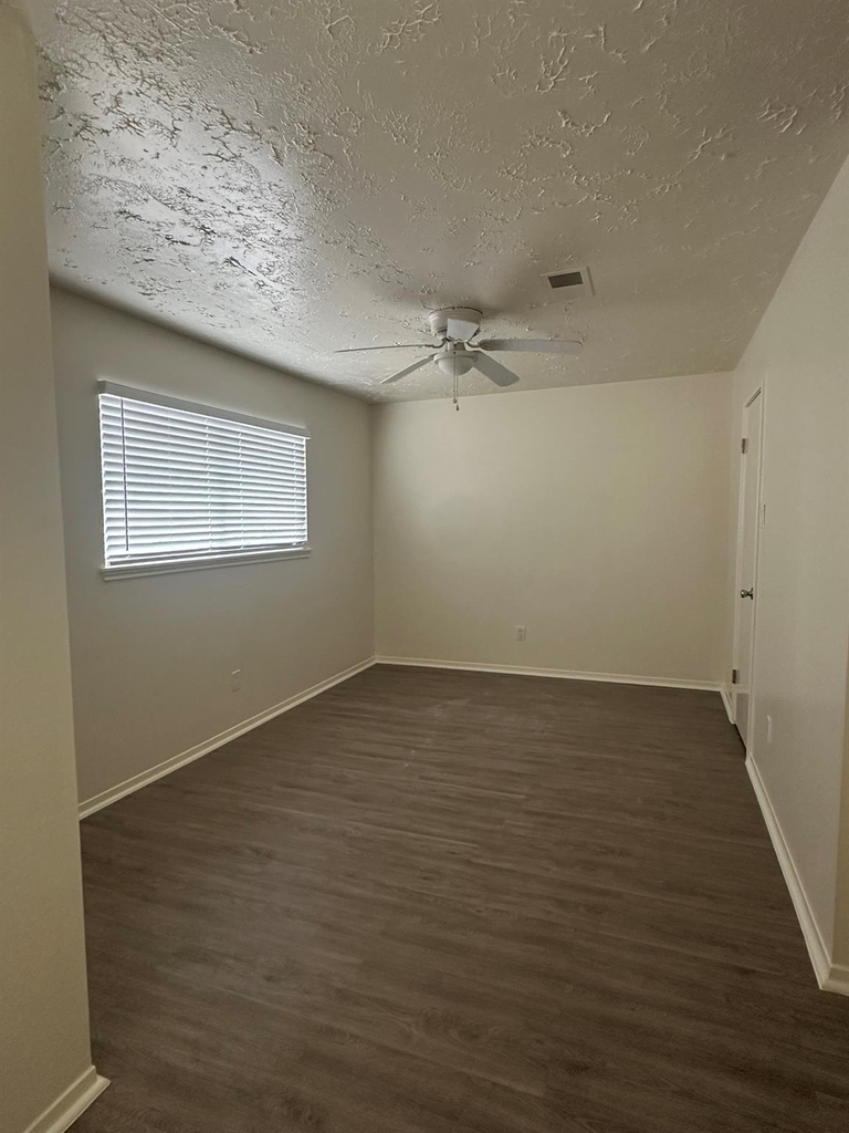 11719 Scottsdale Drive - Photo 13