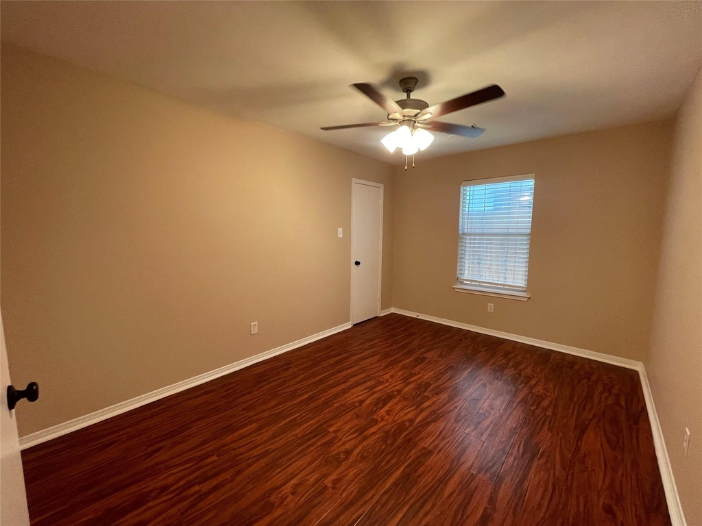 9715 Raul Hector Drive - Photo 14