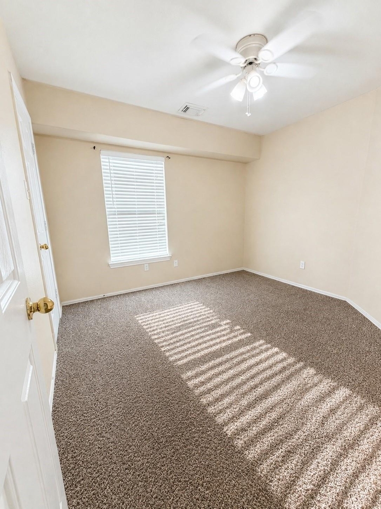 16619 Newglen Lane - Photo 8