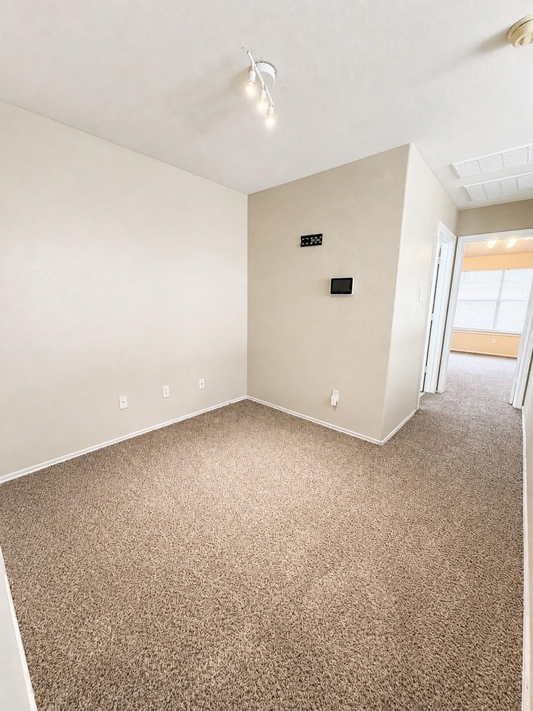 16619 Newglen Lane - Photo 7