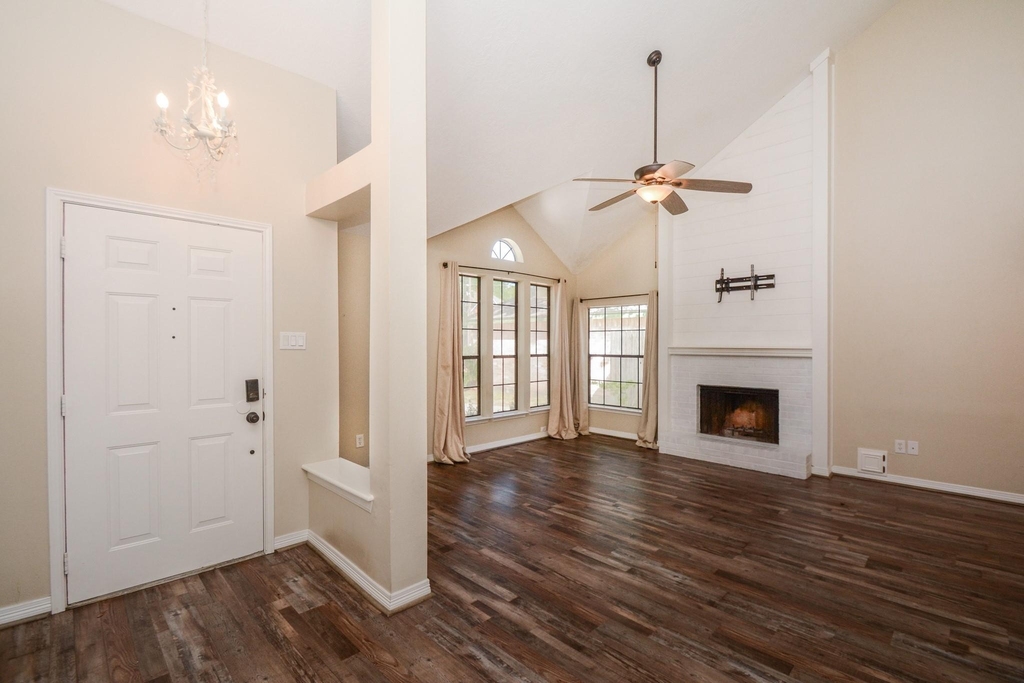 12518 Dolgo Drive - Photo 28