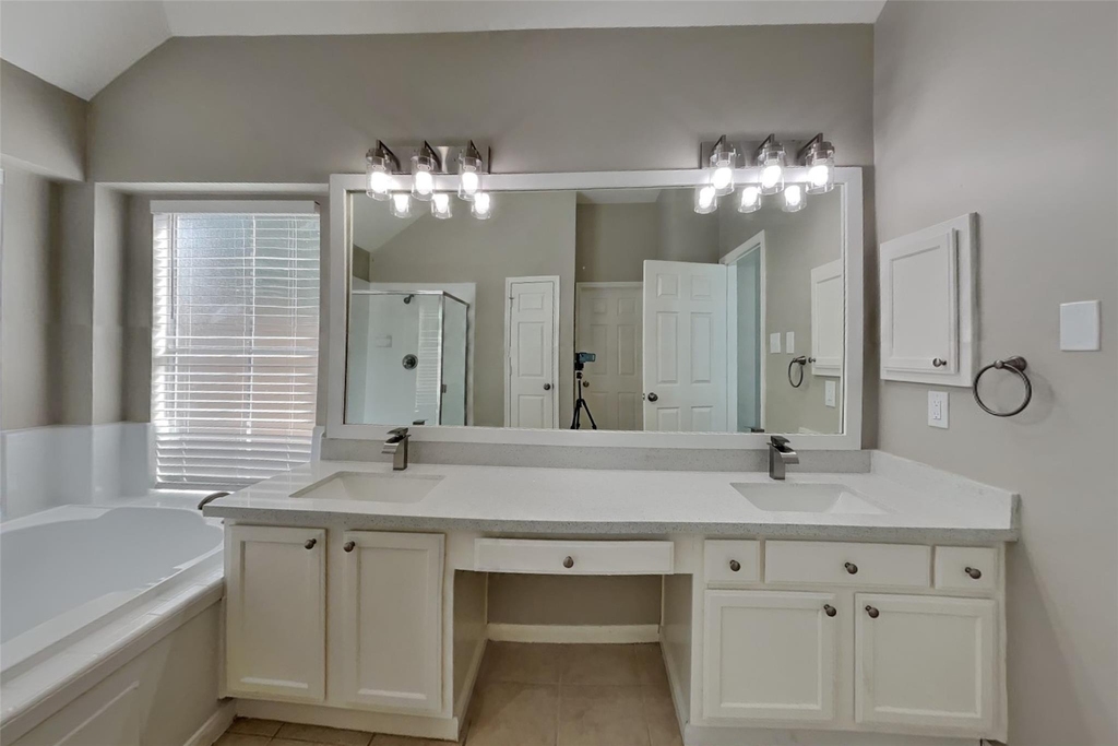 7219 Bethany Bay Drive - Photo 8