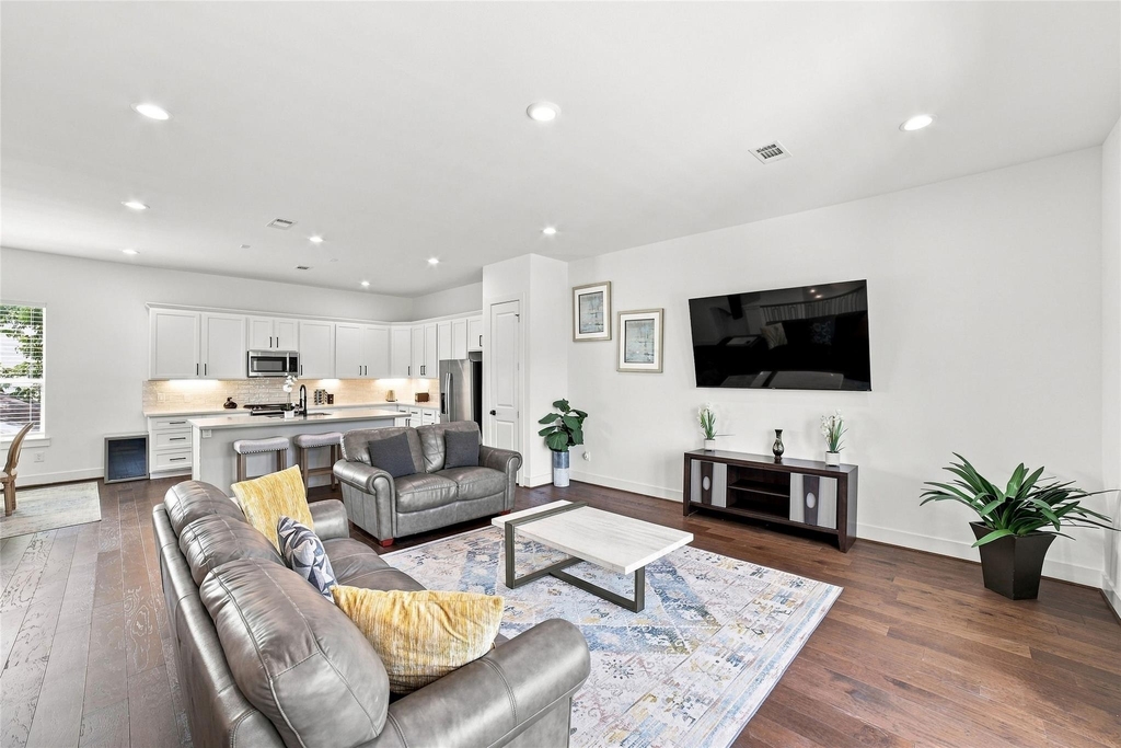 2618 Mcllhenny Street - Photo 8