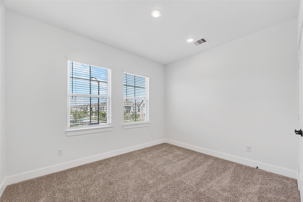 24011 Breezy Bank Trail - Photo 33