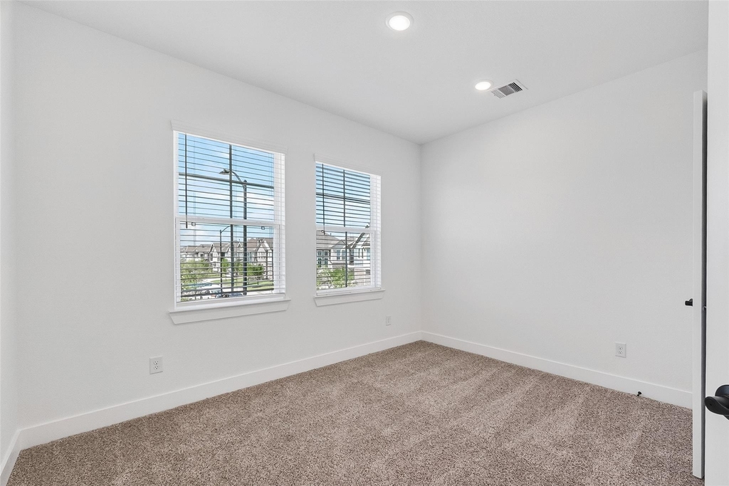 24011 Breezy Bank Trail - Photo 30
