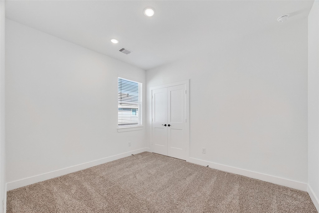 24011 Breezy Bank Trail - Photo 34