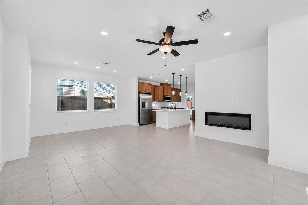 24011 Breezy Bank Trail - Photo 4