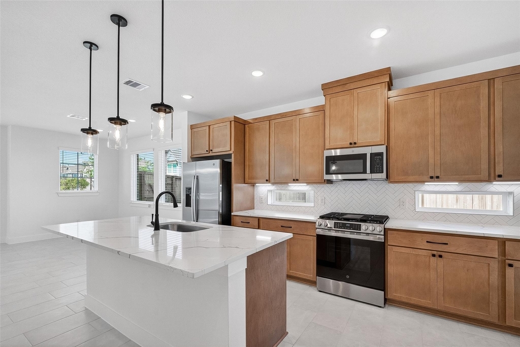 24011 Breezy Bank Trail - Photo 9