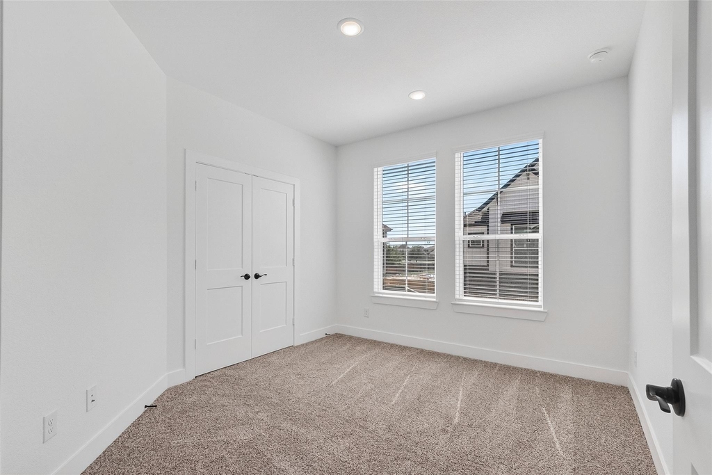 24011 Breezy Bank Trail - Photo 19
