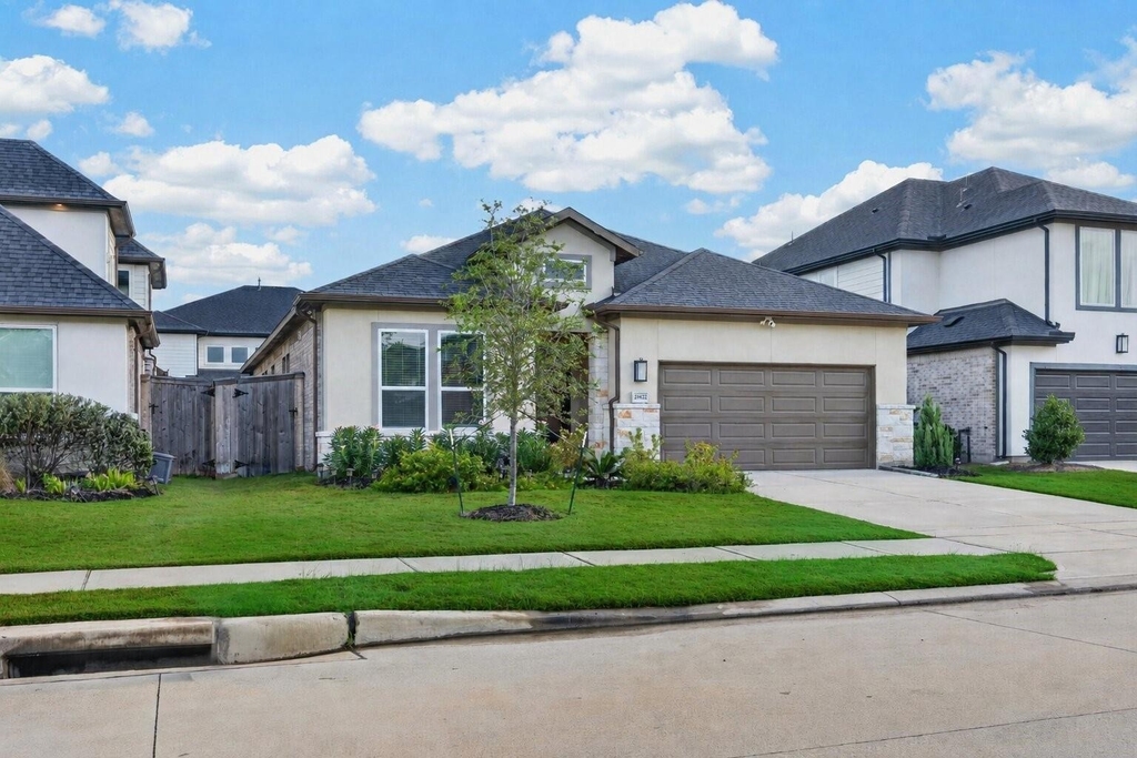 21622 Laggan Cliff Lane - Photo 2