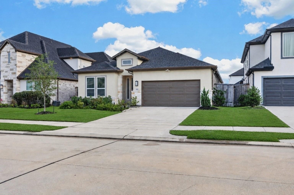 21622 Laggan Cliff Lane - Photo 1