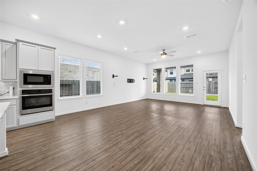 21622 Laggan Cliff Lane - Photo 12