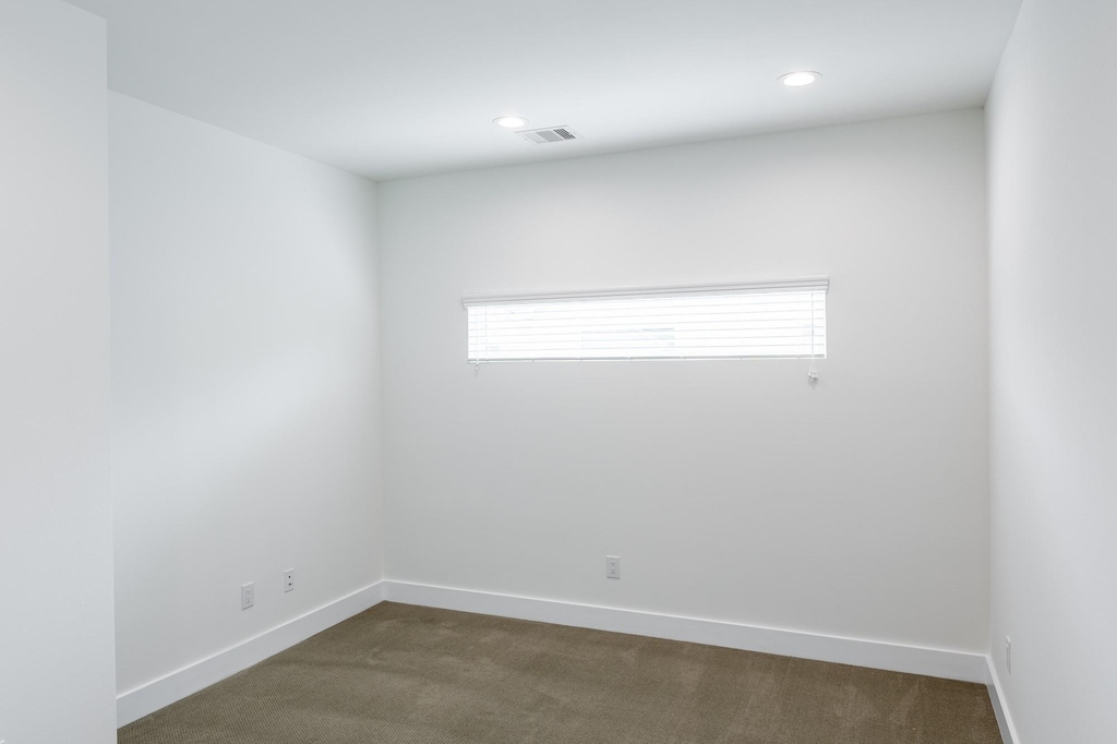 5416 Robusto Place - Photo 16
