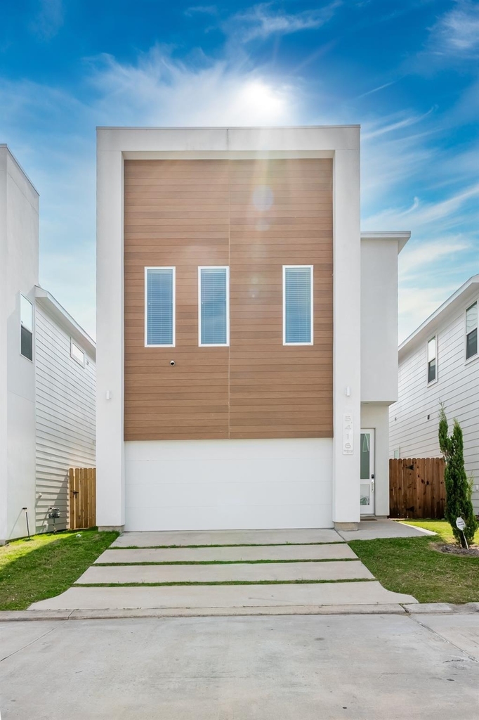 5416 Robusto Place - Photo 1