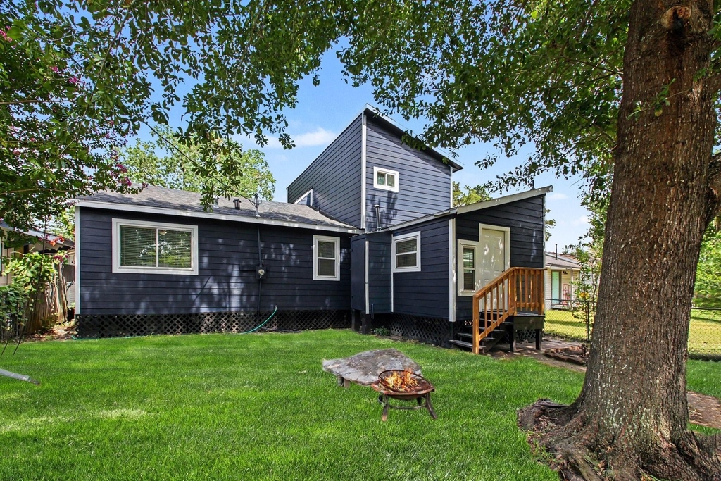 302 Lawrence Street - Photo 29